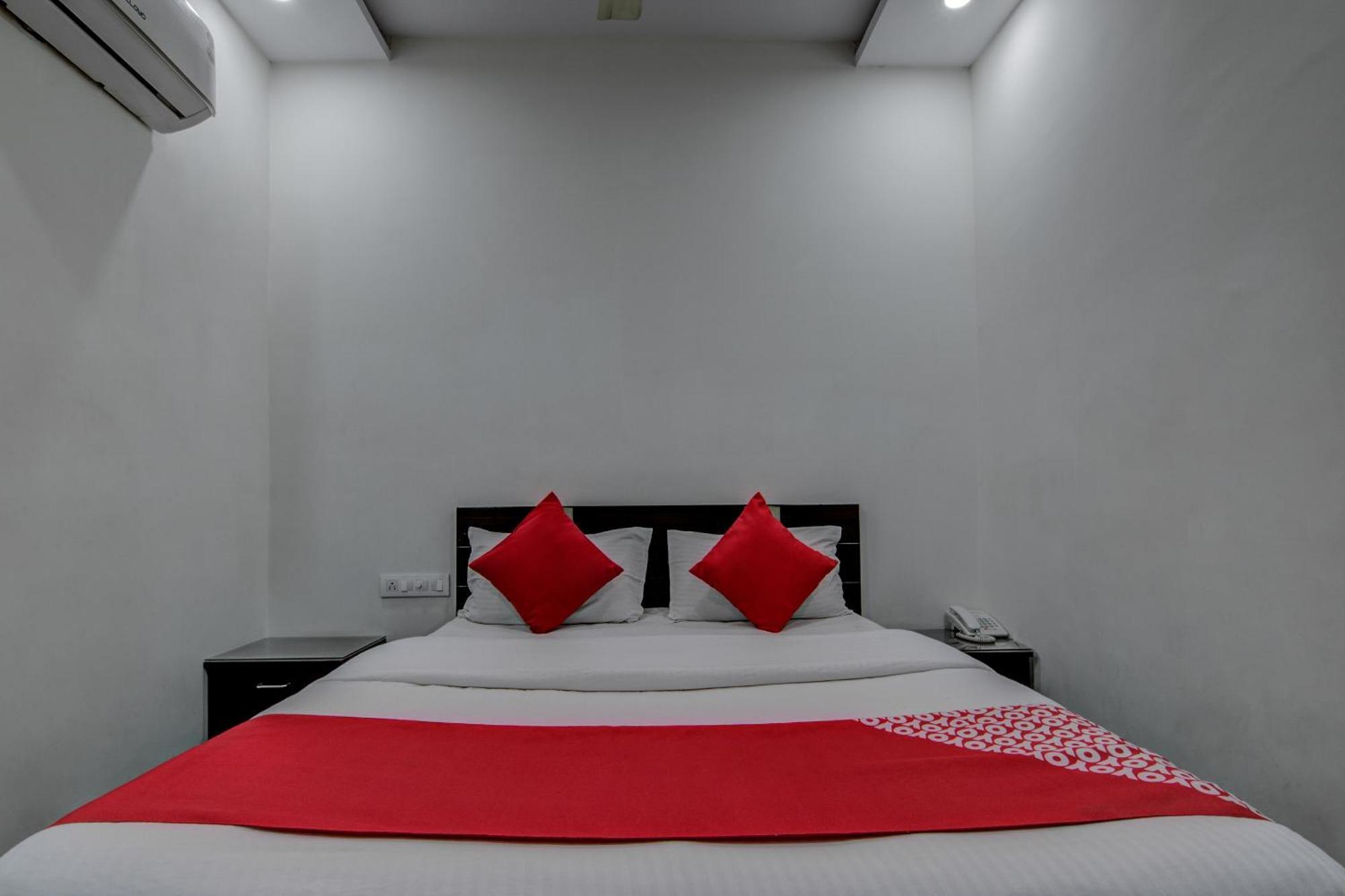Hotel O Vb Grand Visakhapatnam Esterno foto