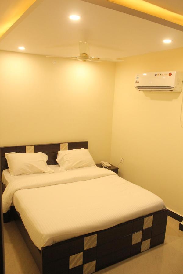 Hotel O Vb Grand Visakhapatnam Esterno foto
